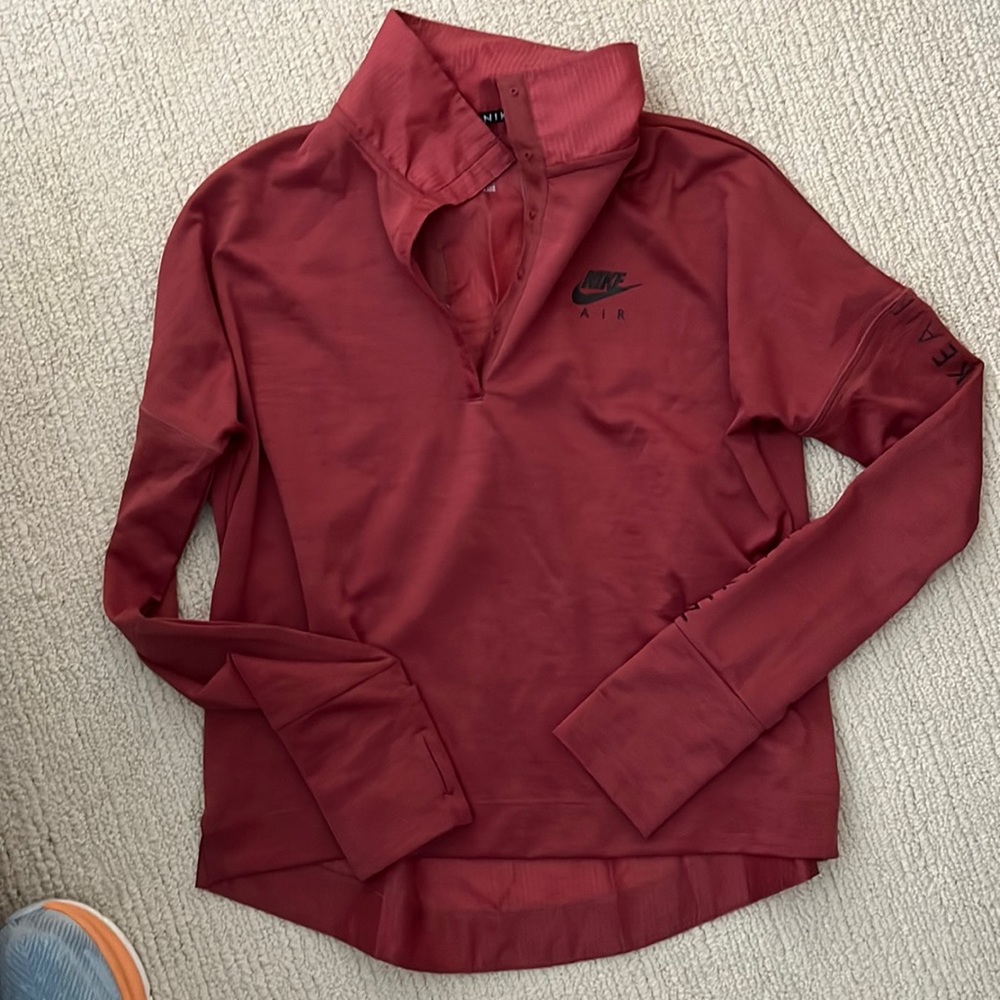 Nike dry fit long sleeve top Medium EUC